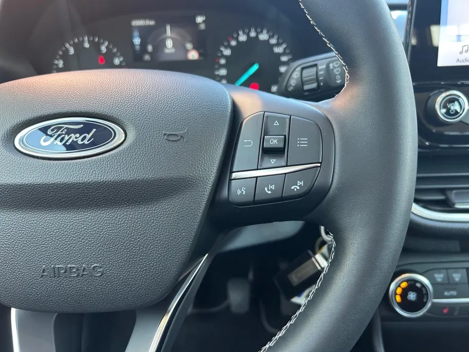 Ford Fiesta 1.0 EcoBoost Hybrid Titanium | Apple Carplay / Android Auto | Achteruitrijcamera | Winterpack | Cruise control |