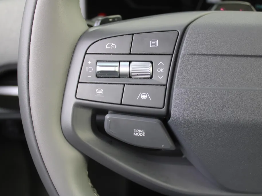 Kia EV3 Plus Advanced 81.4 kWh | Stuur/stoelverwarming | Schuifdak | Camera | Elek. stoelverstelling | 19' LM | Dodehoek detectie | Clima | LED |