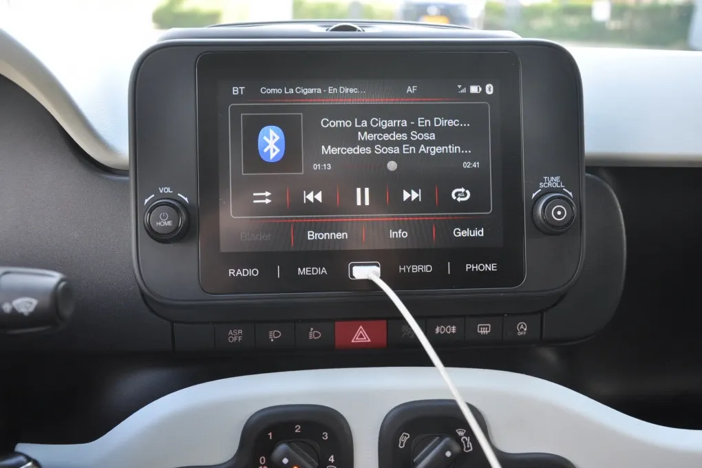 Fiat Panda 1.0 Hybrid Pandina Cross PDC Apple/Andoid