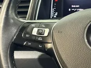 Volkswagen T-Roc 1.5 - 150PK TSI Sport | Digital Cockpit | Stoelverwarming | Navi | Apple CarPlay/Android Auto | Adaptive Cruise Control | Climate Control | Armsteun | Lichtmetalen Velgen |