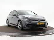 Volkswagen Golf 1.5 eTSI 130pk DSG R-Line · Apple/Android Car Play · P-Sensoren · Navigatie · Sfeerverlichting · 17 Inch · Garantie t/m 12-02-2028 of 100.000km