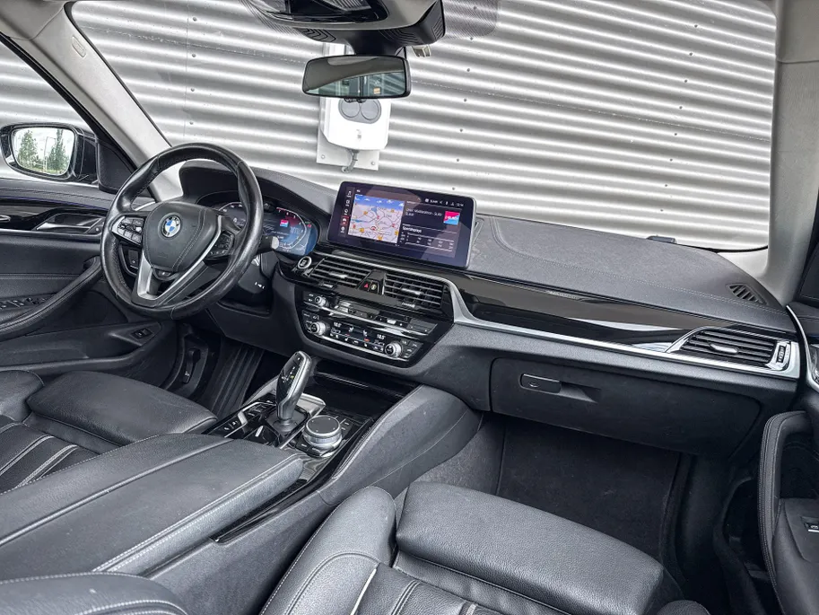 BMW 5 Serie Sedan 540i High Executive