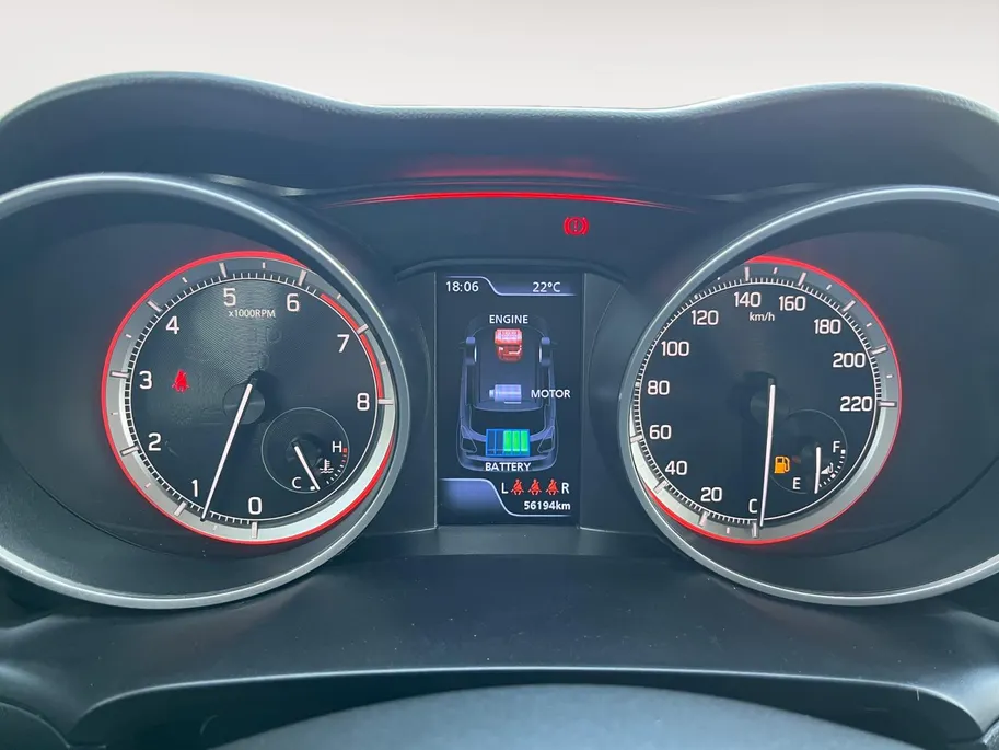 Suzuki Swift 1.2 Select Smart Hybrid | Stoelverwarming | Apple Carplay en Android Auto | Parkeersensoren | Dodehoek detectie