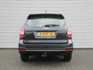 Subaru Forester 2.0 Luxury Plus | Trekhaak | Camera | Stoelverwarming | Schuifdak | 17' LM | Clima | Xenon | Parkeersensor v+a | All seasons |