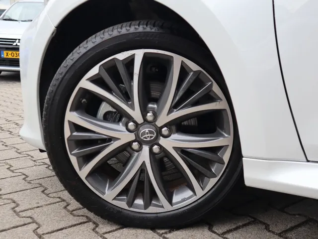 Toyota Yaris 1.5 Hybrid 130 Executive JBL | Head-up | Stuur en stoelverwarming VERKOCHT