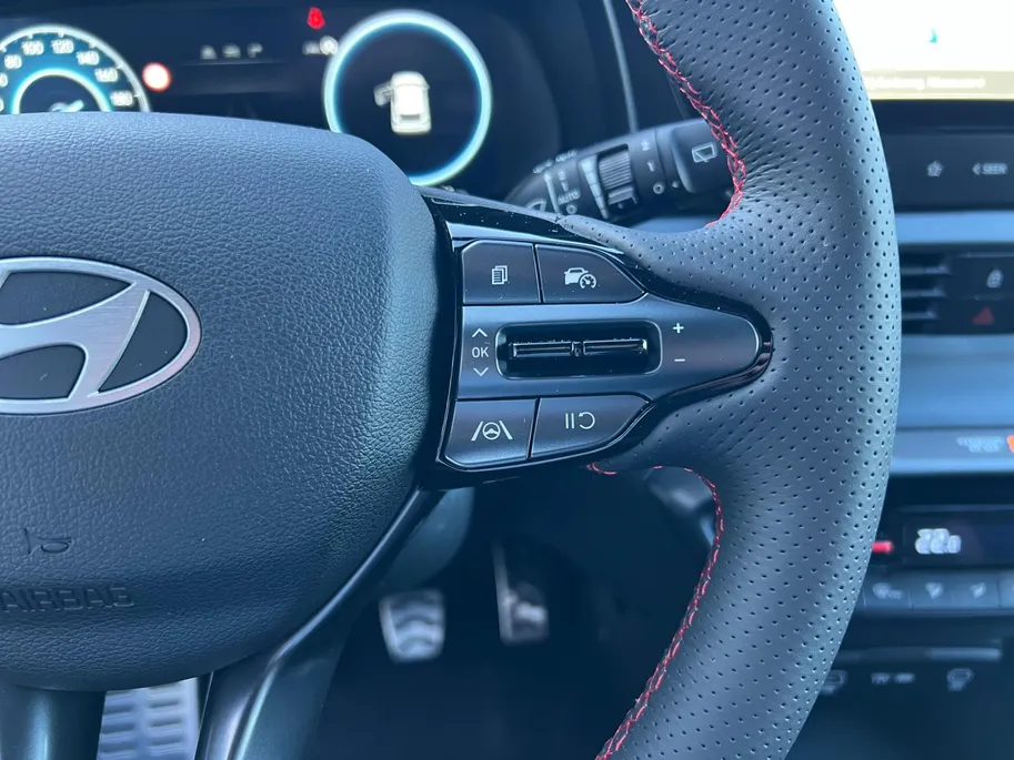 Hyundai i20 1.0 T-GDI N Line Automaat | Navigatie | Schuif-/kanteldak | Camera | Sportuitvoering |