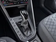 Volkswagen Polo 1.0 TSI 95pk DSG R-Line Business · Camera · Apple/Android Car Play · Navigatie · P-Sensoren · Stoelverwarming · 16'' Inch ·