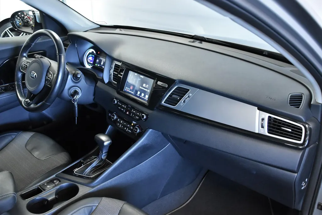 Kia Niro 1.6i Hybrid DCT6 BusinessPlusLine Edition