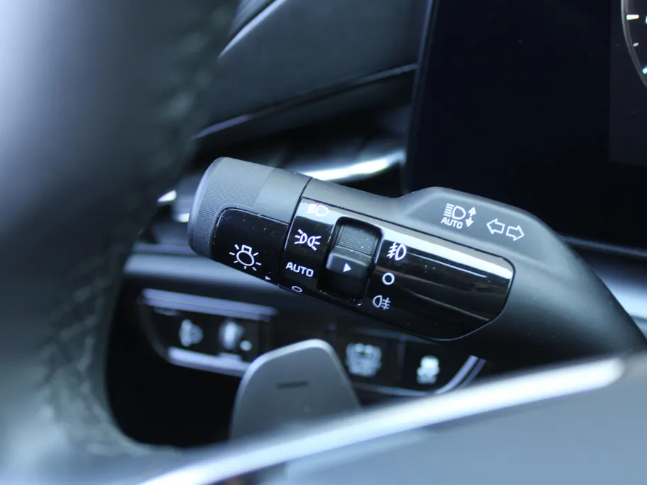 Kia Niro 1.6 GDi Hybrid DynamicLine | Camera | Cruise adapt. | Clima | 16' LM | Navi | Keyless |