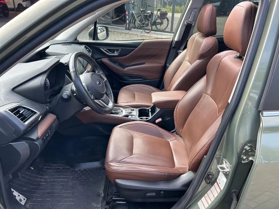 Subaru Forester 2.0i e-BOXER First Edition 4WD, Trekhaak, Panoramadak etc! NU RIJKLAARPRIJS INCL. 12 Maanden garantie, Premium afleverpakket gratis!