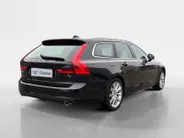 Volvo V90 2.0 T4 Momentum | LEDER | CAMERA | TREKHAAK | DEALER-ONDERHOUDEN | NL-AUTO |