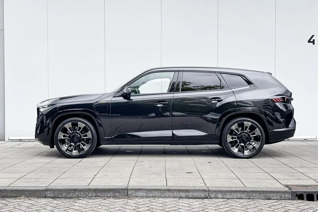 BMW XM PHEV 30 kWh