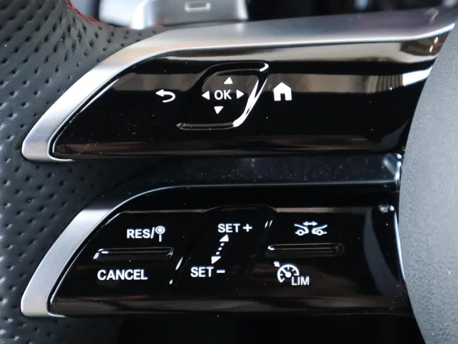 Mercedes-Benz B-Klasse 180 AMG Line l Keyless l Achteruitrij camera l Stoelverwarming l Memory