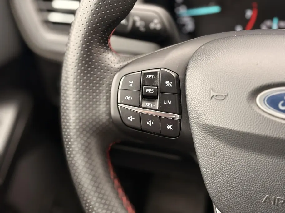 Ford Focus Wagon 1.5 EcoBoost Automaat Vignale I WINTER PACK I DRIVER ASSISTANCE PACK I MATRIX LED-KOPLAMPEN I APPLE CARPLAY / ANDROID AUTO I B&O SOUNDSYSTEM I