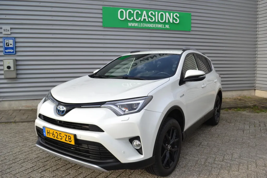 Toyota RAV4 2.5 HYBRID AWD EXECUTIVE|LUXE|TREKHAAK