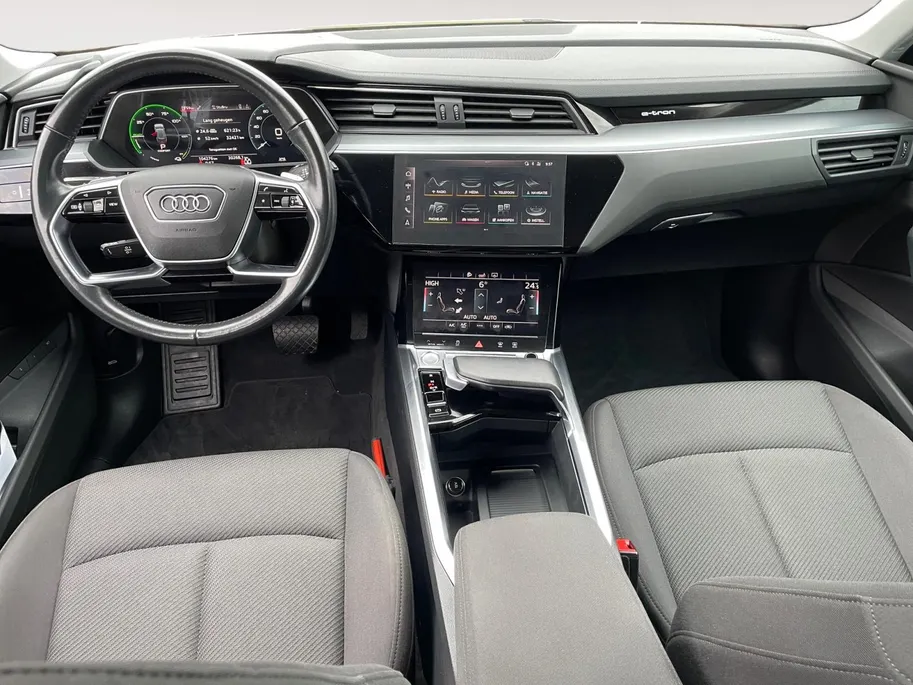 Audi e-tron e-tron 50 quattro Launch edition 71 kWh | SOH 86% | Trekhaak | Elek. stoelverstelling | Navi | Camera
