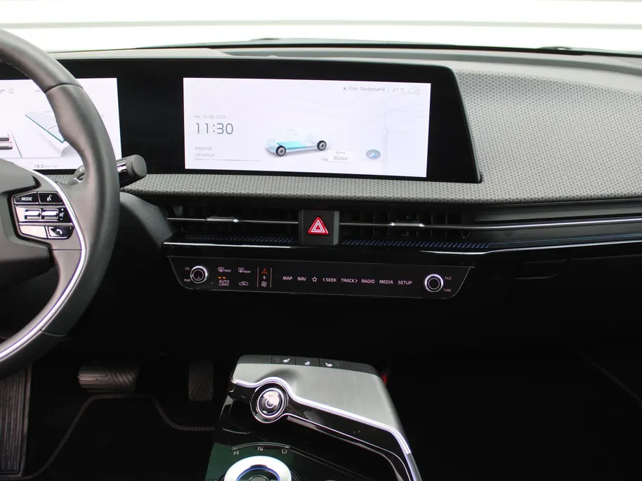 Kia EV6 Edition Advanced 77.4 kWh | Stuur-/stoelverwarming | BTW | Camera | Cruise adapt. | Elektr. achterklep + stoelbediening | 20' LM | 17% bijtelling |