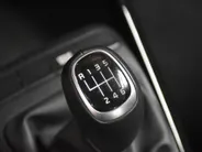 Kia Stonic 1.0 T-GDi MHEV 100pk DynamicLine Navi climate