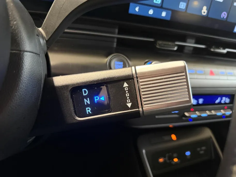 Hyundai Kona 1.6 GDI HEV Comfort Smart | Navigatie | Adaptive cruise control | Climate control | Stoel- en stuurverwarming | Elektrische achterklep | Achteruitrijcamera| Parkeersensoren voor & achter |