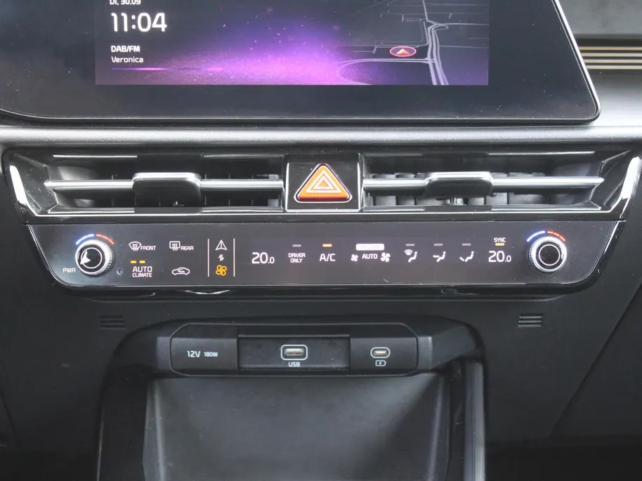 Kia Niro 1.6 GDi Hybrid DynamicLine | Camera | Cruise adapt. | Clima | 16' LM | Navi | Keyless |