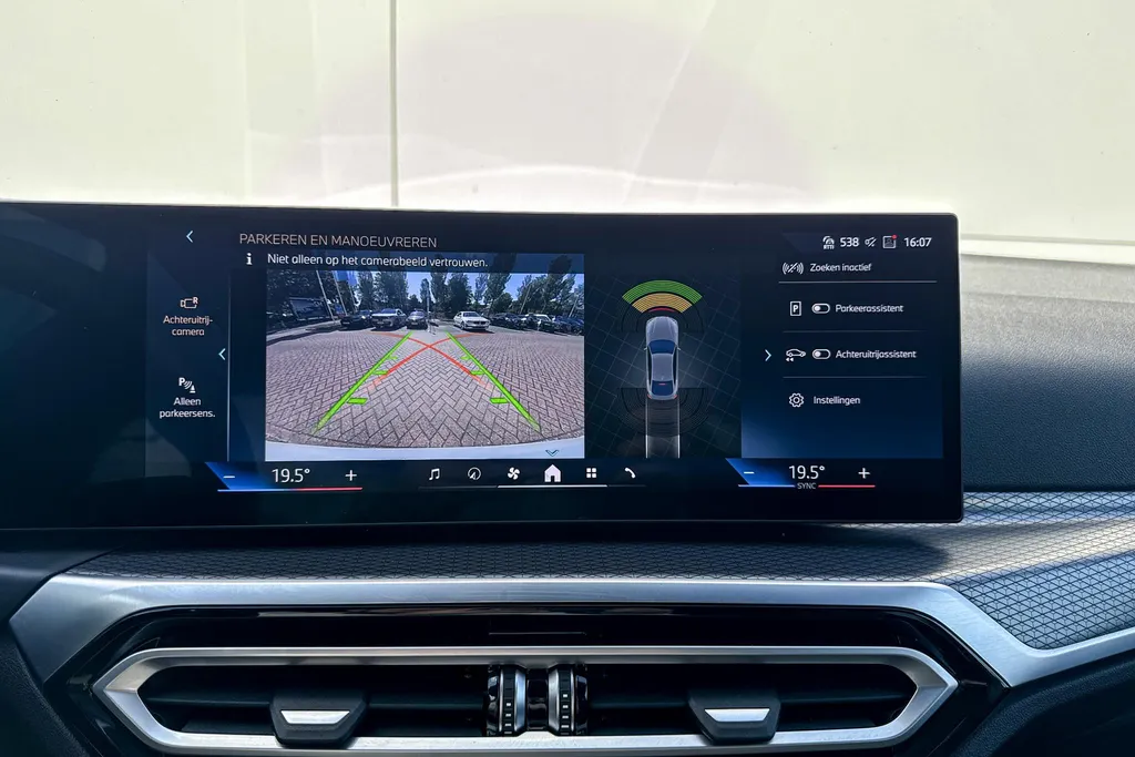 BMW i4 eDrive35 70 kWh