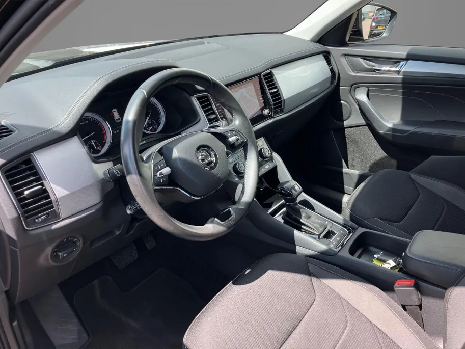 Škoda Kodiaq 1.5 TSI 150PK DSG Business Edition Plus 7p. Navigatie · Trekhaak · 360°Camera + Parkeersensoren ·