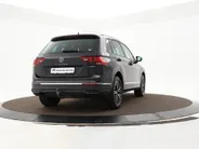 Volkswagen Tiguan 1.4 TSI 245pk DSG eHybrid Life Business · Camera · P-Sensoren · Wegklapbare Trekhaak · Dodehoek Detectie · 18'' Inch ·