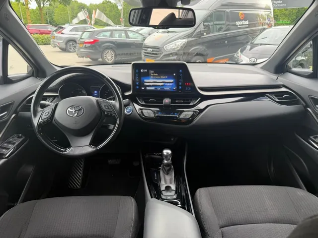 Toyota C-HR 1.8 Hybrid Style | PDC v/a | Stuur/Stoelverwarm. | Camera |