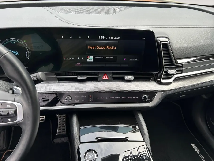 Kia Sportage 1.6 T-GDi Hybrid GT-PlusLine | Apple Carplay / Android Auto | Navigatiesysteem | Elektrisch verstelbare Voorstoelen | Bestuurdersstoel Met geheugen | Stoelverwarming + Stoelkoeling | Stuurverwarming | Elektrisch Bedienbaar Schuif / Kanteldak | Elektrisch 