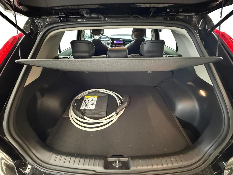 Kia Niro EV Edition Advanced 64.8 kWh | *1E EIGENAAR | FABRIEKSGARANTIE | *LAGE KM-STAND | APPLE CARPLAY/ ANDROID AUTO | STUUR/ STOELVERWARMING | NAVI | CAMERA | ETC…