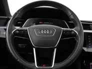 Audi e-tron 55 quattro 408pk S edition · SOH 94,8% · Panoramadak · Luchtvering · 360 Camera · Apple/Android Car Play · Stoelverwarming · 21'' Inch ·
