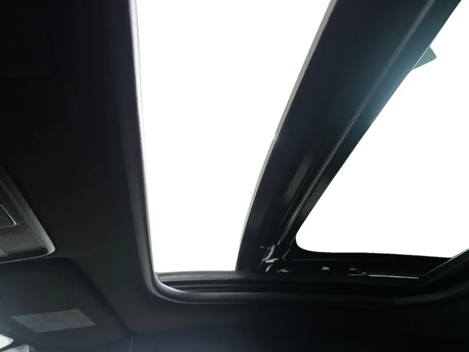 Renault Arkana 1.6 E-Tech Hybrid 145 R.S. Line | Panoramadak | Adaptive Cruise Control | Climate Control | Apple Carplay / Android auto | Camera | treeplanken | elektrisch verstelbare stoel |