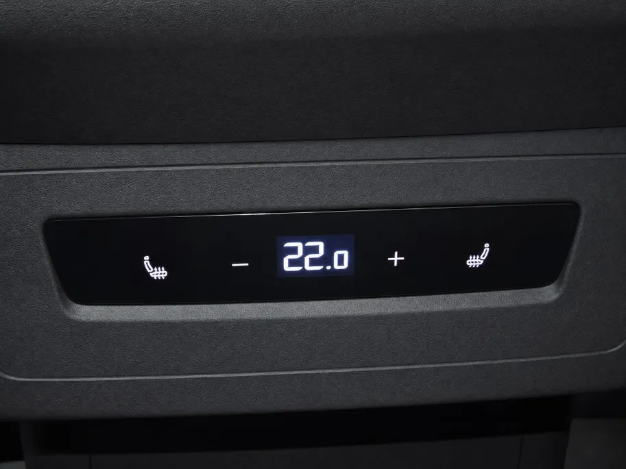 Audi A6 e-tron S edition 83 kWh 286 PK · Optiek zwart · Trekhaak elek. wegklapbaar · Lederen bekleding · 21'' LM velgen · Winterpakket
