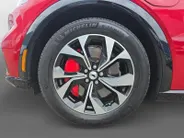 Ford Mustang Mach-E AWD 75 kWh | Dealer onderhouden! | Achteruitrijcamera | Dodehoek detectie | Premium Sound | Lederen bekleding | Memory Seats | Verlengde Fabrieksgarantie! |