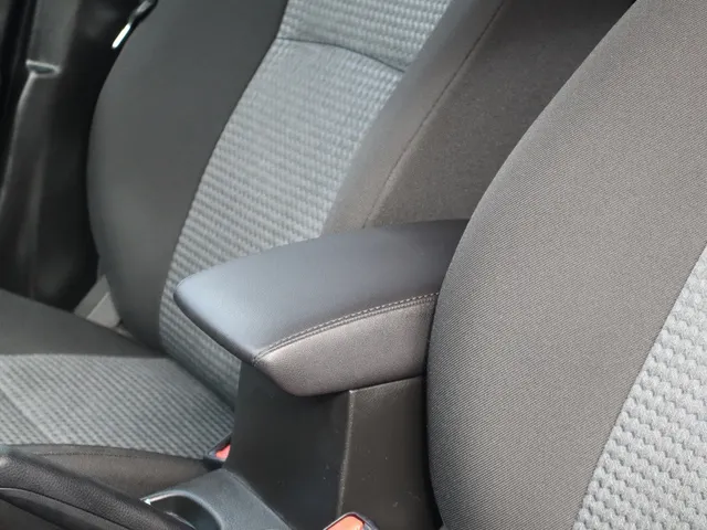 Suzuki S-Cross 1.4 BoosterJet Select Hybrid Carplay | All Seasons | Adaptive Cruise