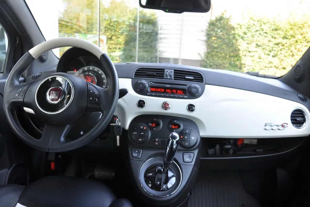 Fiat 500C 0.9 TwinAir by Gucci
