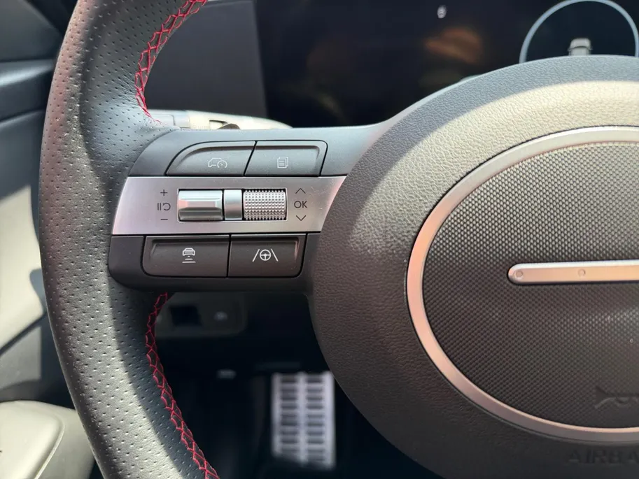 Hyundai Kona 1.6 GDI HEV N Line | Stoelverwarming & verkoeling | 360 Camera | Navigatie | Parkeersensoren voor en achter | Dodehoek detectie | Geheugenfunctie bestuurdersstoel |