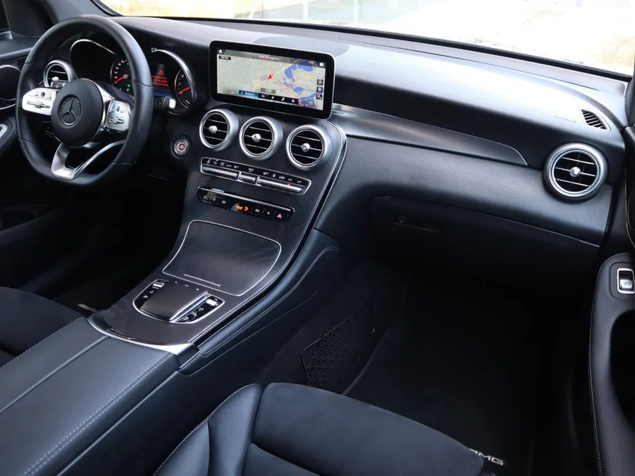 Mercedes-Benz GLC 300e 4MATIC Business Solution AMG l Achteruitrij camera l Cruise controle l Electrische achterklep