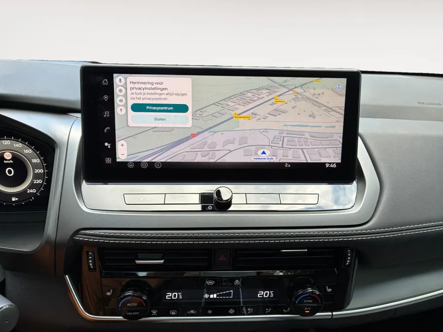 Nissan QASHQAI N Connecta Navi | Pano dak | LM Velgen |