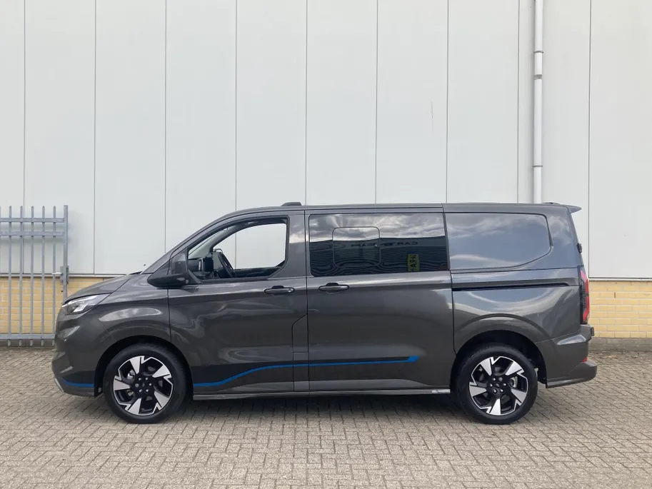 Ford Transit Custom 320 2.0 TDCI 170 pk L1H1 Sport DC AWD Dubbele Cabine - AWD - Elektrische schuifdeuren - Wegklapbare Trekhaak - 360gr Camera