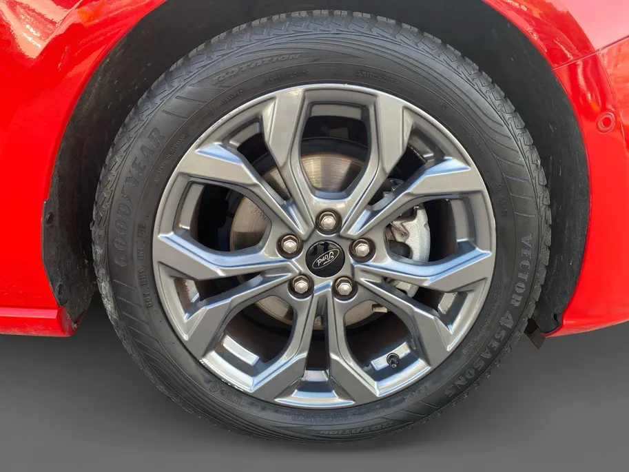 Ford Focus Wagon 1.0 EcoBoost Hybrid ST Line X 155pk automaat | Stoel- stuur en voorruitverwarming | Kantel / schuifdak | Driver assistance pack