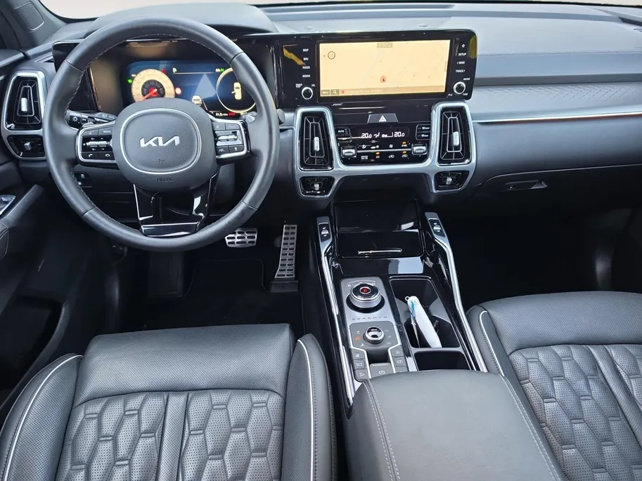 Kia Sorento 1.6 T-GDI Plug-in Hybrid 4WD ExecutiveLine 5p. | PHEV | Bose audio | Adaptive cruise control | Panoramadak | Stoel verwarming + ventilatie voor