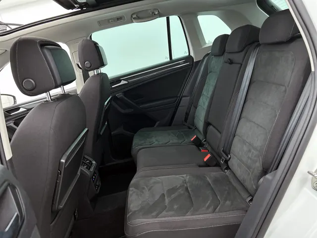 Volkswagen Tiguan 2.0 TSI 4Motion Highline Business R | PANORAMA | HEAD UP | ADAPTIVE | ELEKTR. A-KLEP | STOELVERW. | NAVI |