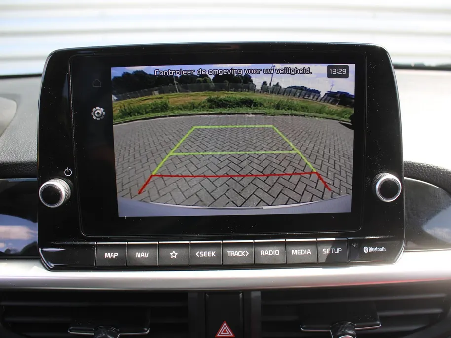Kia Picanto 1.0 DPI GT-Line | Stuur-/stoelverwarming | Schuifdak | Camera | Dodehoek detectie | Telefoonlader | Clima | Navi | 16' LM | LED | Cruise |