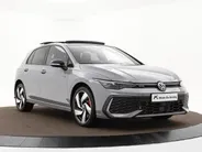 Volkswagen Golf 1.5 eHybrid 272pk DSG GTE · Panoramadak · Camera · Matrix LED · Stuur- & Stoelverwarming · Head-Up Display · Garantie t/m 09-09-2030 of 100.000km