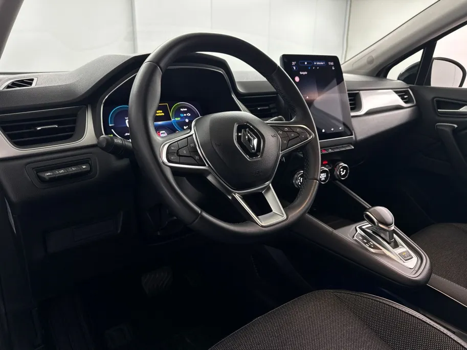Renault Captur 1.6 E-Tech PHEV 160 Intens | Groot Scherm + Navigatie | Parkeercamera | Cruise Control