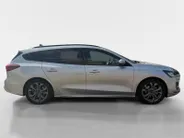 Ford Focus Wagon 1.0 EcoBoost Hybrid ST Line X | Automaat | Pano dak | BLIS | Adapt. Cruise control | Winter pack | Draadloos opladen mobiel | Parkeersensoren voor en achter | Achteruitrijcamera | B&O audio | Bovag garantie |