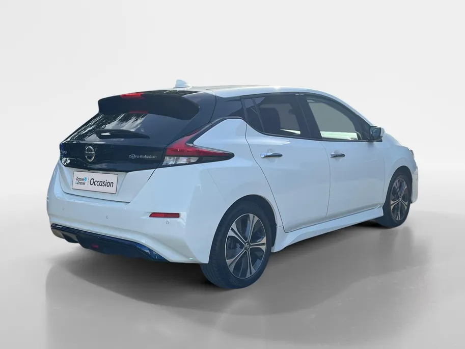 Nissan Leaf Tekna 40 kWh | 360 graden camera | Stoelverwarming | Climate Control | Bose audio