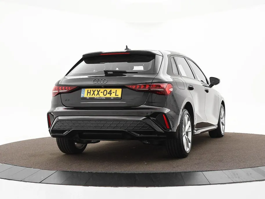 Audi A3 Sportback 40 TFSIe 204pk S-tronic S edition · Camera · Stoelverwarming · Apple/Android Car Play · Park Assist · Navigatie · 17'' Inch · Garantie t/m 27-07-2029 of 100.000km