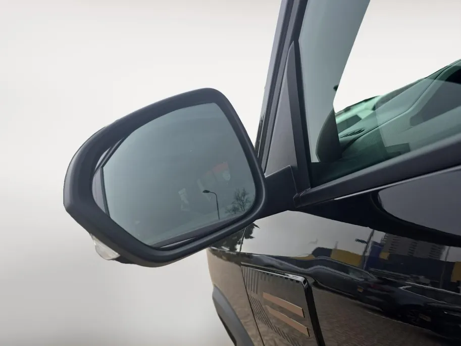Dacia Bigster 1.8 Hybrid 155 Extreme NU DEZE VOORRAAD AUTO 3000,- KORTING| Direct leverbaar | Nu tijdelijk met 7 jaar garantie | LM |glazen panorama